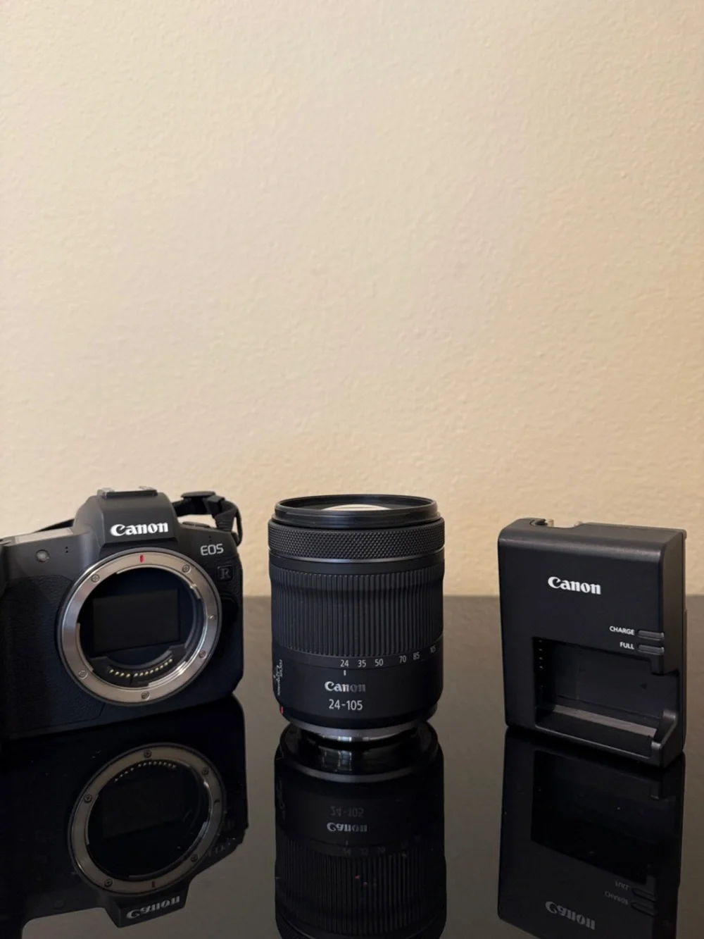 Canon Black EOS R Mirrorless Camera Kit with 24-105mm Lens and Charger